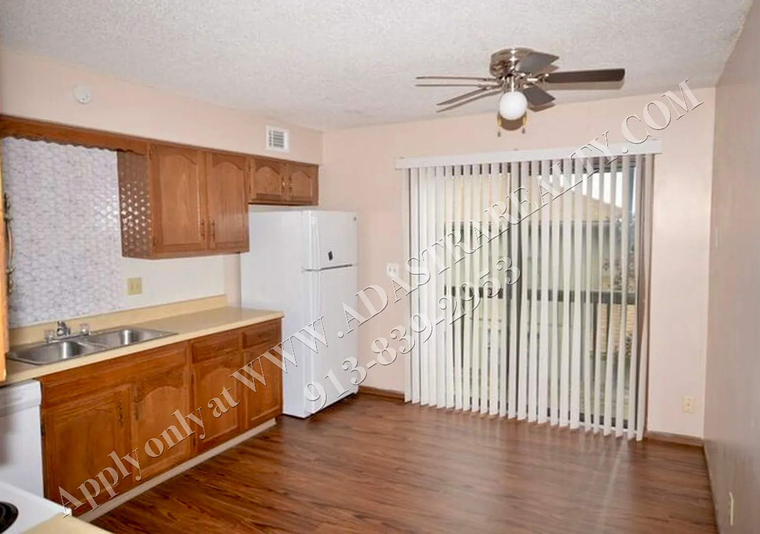 404 Sky Vue Dr, Raymore, MO 64083 — Photo 4