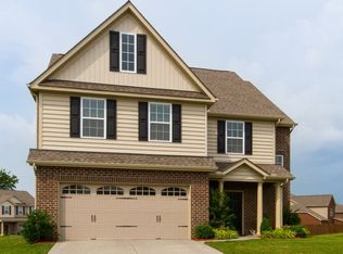 1045 Middleton Ln, Gallatin, TN 37066