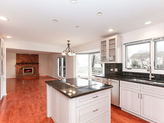 5th image of 2044 Greensboro Dr