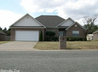 1403 Sydney St, Searcy, AR 72143