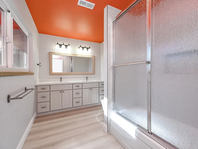 4871 Beacon Hill Dr — Photo 23