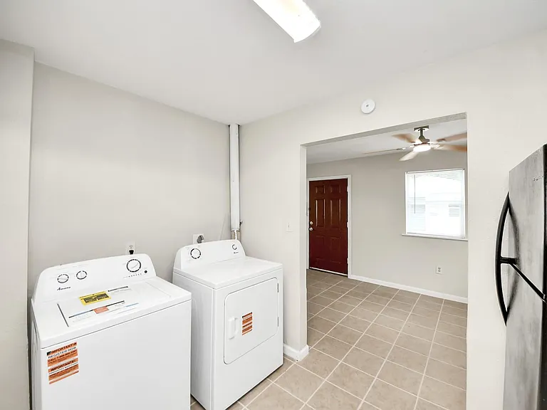 3910 Hoffman St #3 — Photo 18