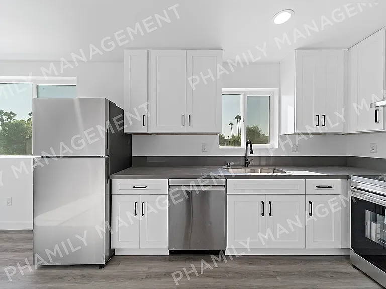 1617 S Walnut St #9 — Photo 1