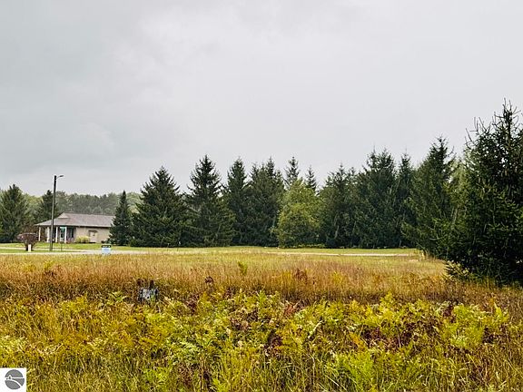 5th image of 9462 Chippewa Dr #8