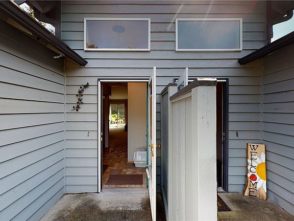 3rd image of 4218 155th St SW #A-b