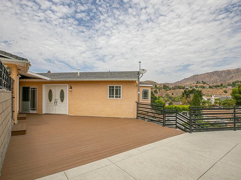 11029 Eldora Ave — Photo 15