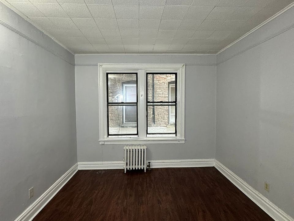 2nd image of 122 Corbin Ave #1