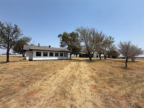 3rd image of 12828 Highway 6