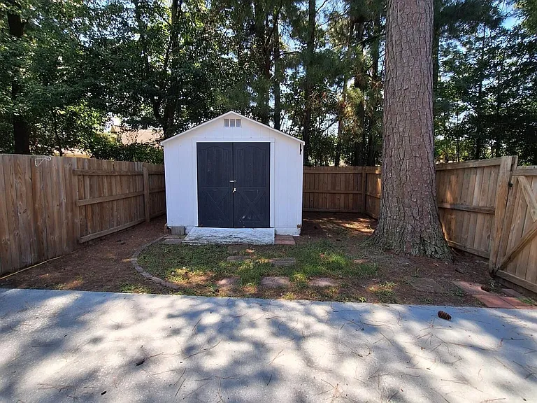 3445 Westgate Dr — Photo 17
