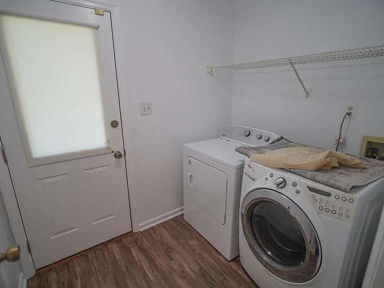 2418 Ian Dr — Photo 17