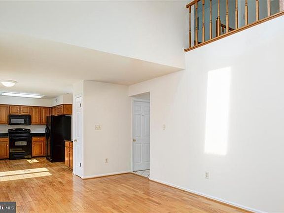 5th image of 13195 Pleasant Glen Ct