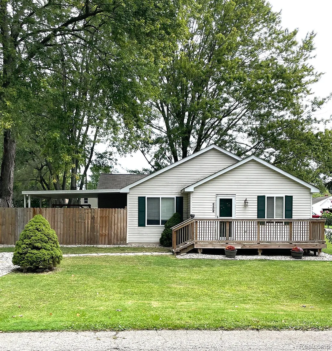 6508 Cloverton Dr photo 1