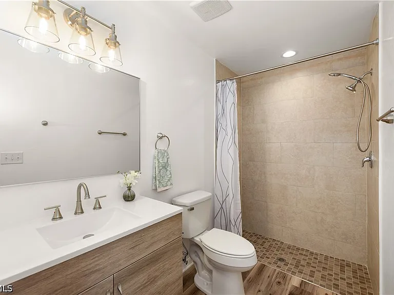 3520 SW 17th Ave — Photo 18