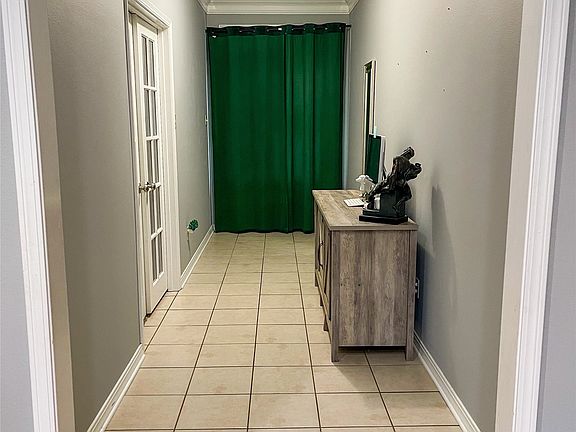 2nd image of 1035 Cressmont St