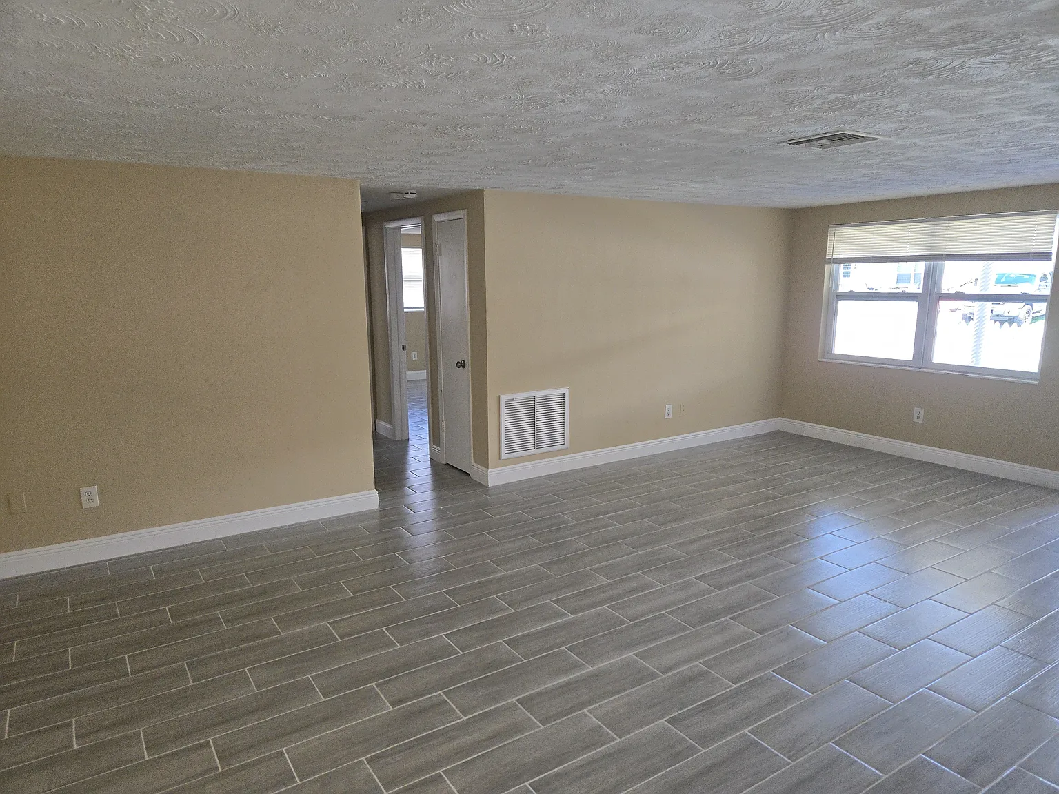 2603 Ohio Place - 1 — Photo 2
