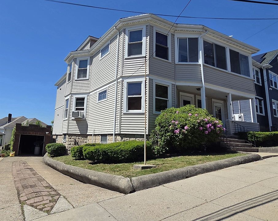 1st image of 2 Suffolk Ave
