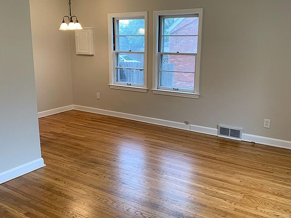 2nd image of 2936 Yorkshire Blvd