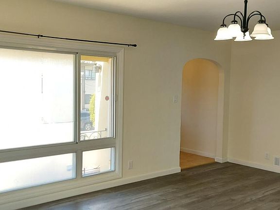 4th image of 818 Hensley Ave