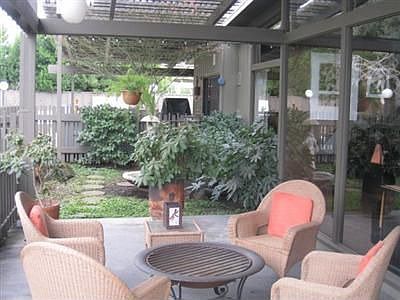 3rd image of 1501 La Salle Dr