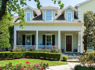 4 Barque Ln, Galveston, TX 77554