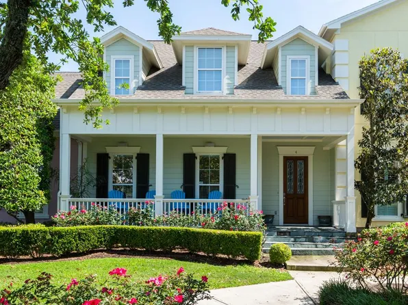 4 Barque Ln, Galveston, TX 77554