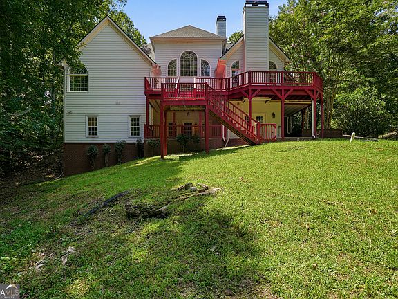5th image of 65 Tanglewood Rd