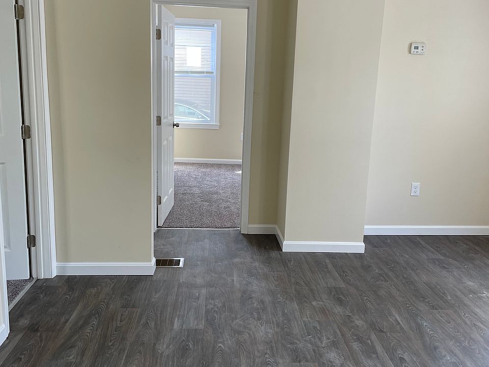 1st image of 17 Stevens Ave #1