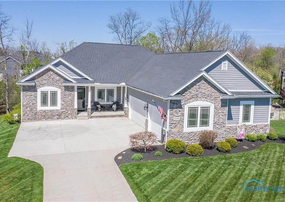 1st image of 15644 River View Pl