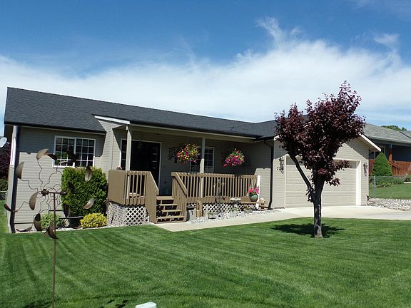 2nd image of 724 S Lexington Pl
