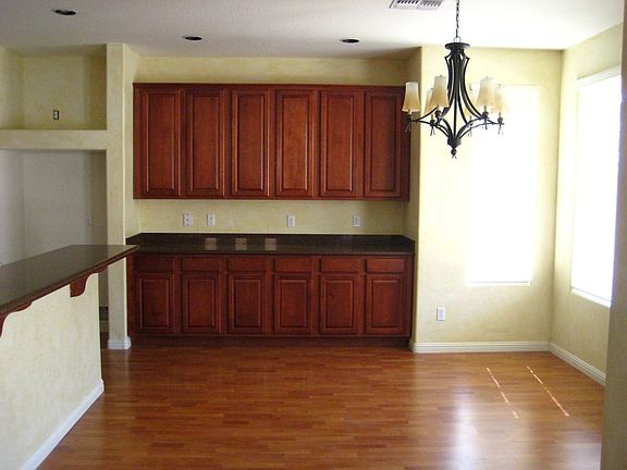 3rd image of 10527 W Alex Ave