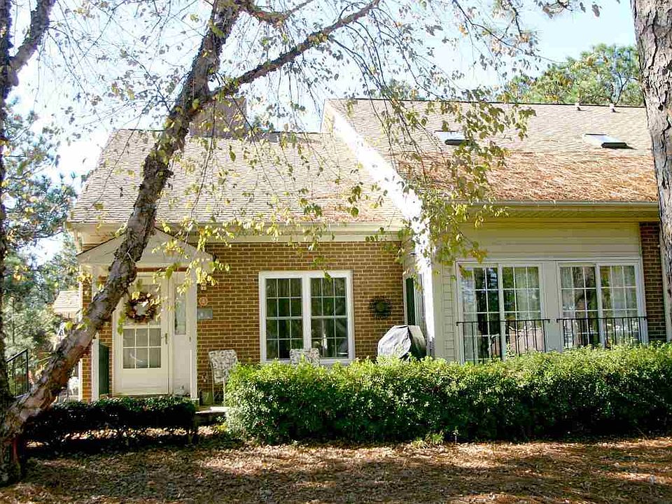 1st image of 19A Pinehurst Manor