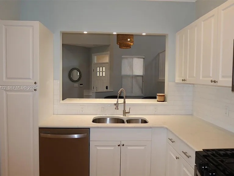 8189 Sandpiper Way — Photo 3