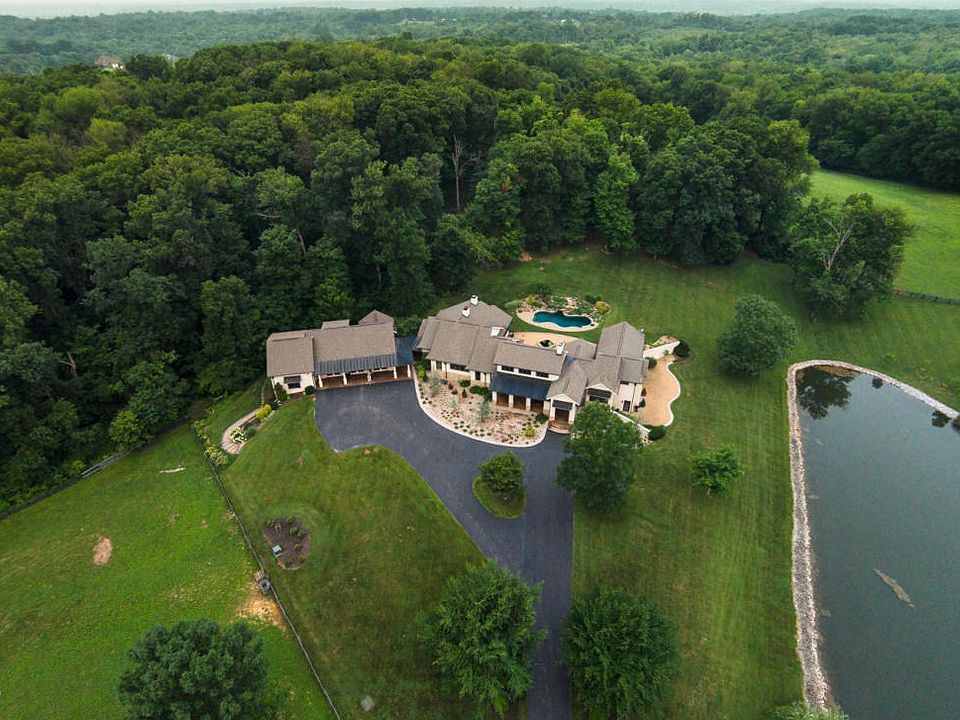 RealTourCast - J Beam - 16520 Taylorsvil