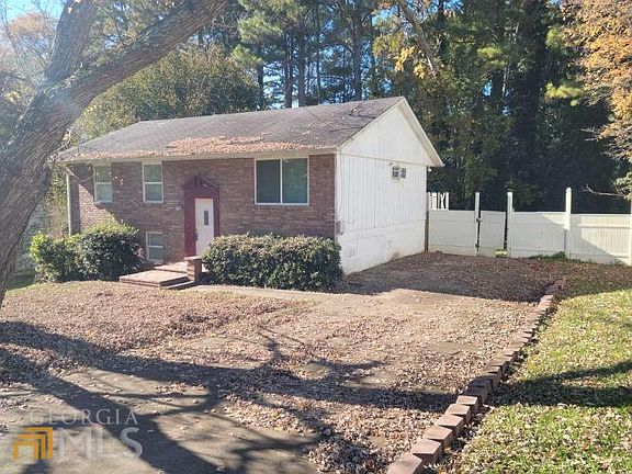 1429 pineglen dr riverdale ga 30296 mls 10002349 zillow