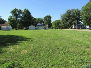551 Lincoln St, Centerville, SD 57014