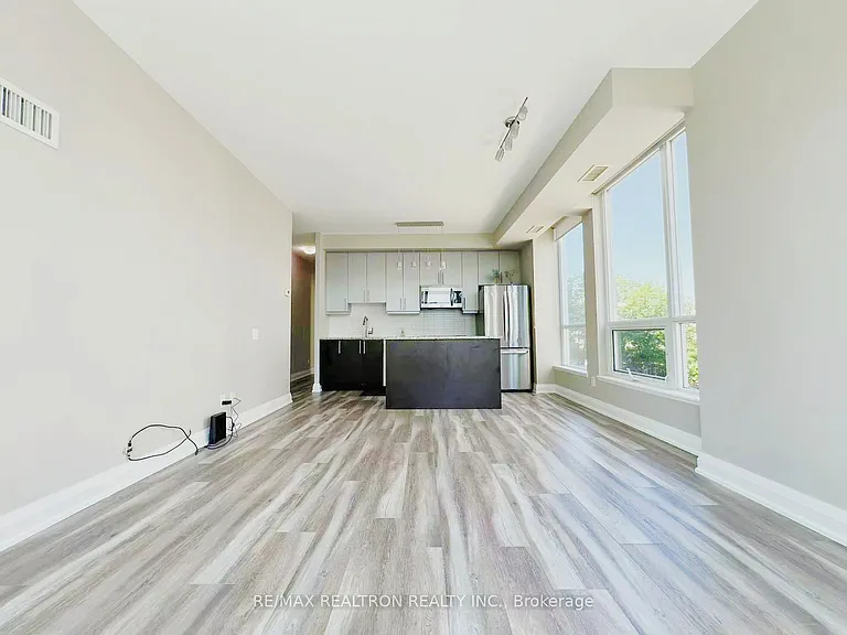 83 Redpath Ave #204 — Photo 14