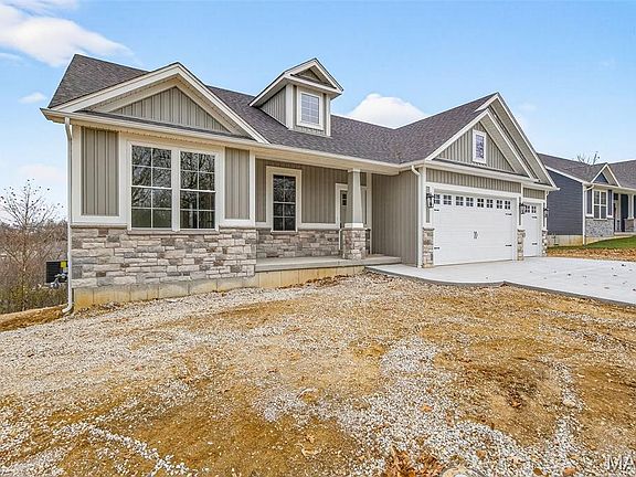4th image of 1700 Scenic Dr