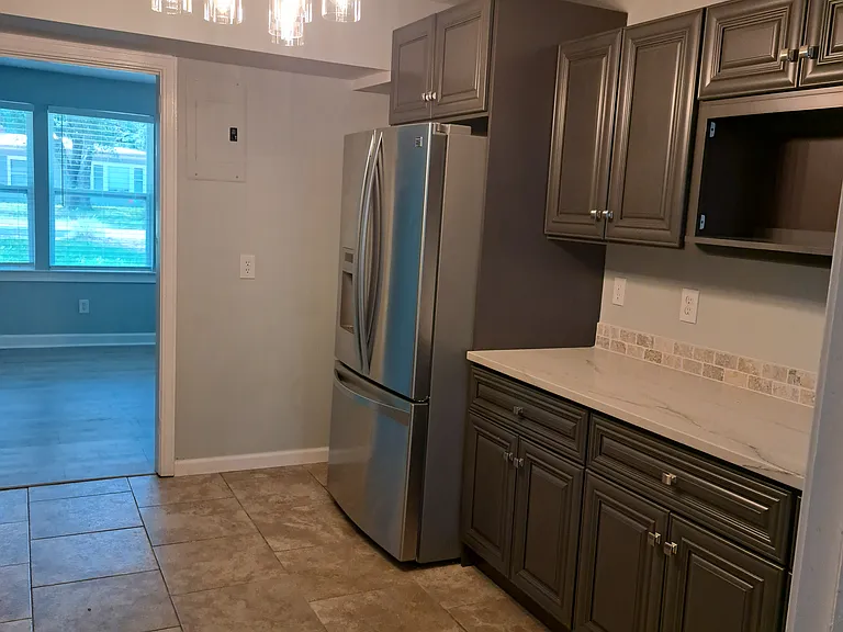 364 Okaloosa Rd — Photo 3