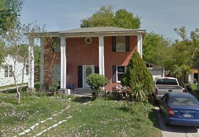 1st image of 326 Brooks Dr