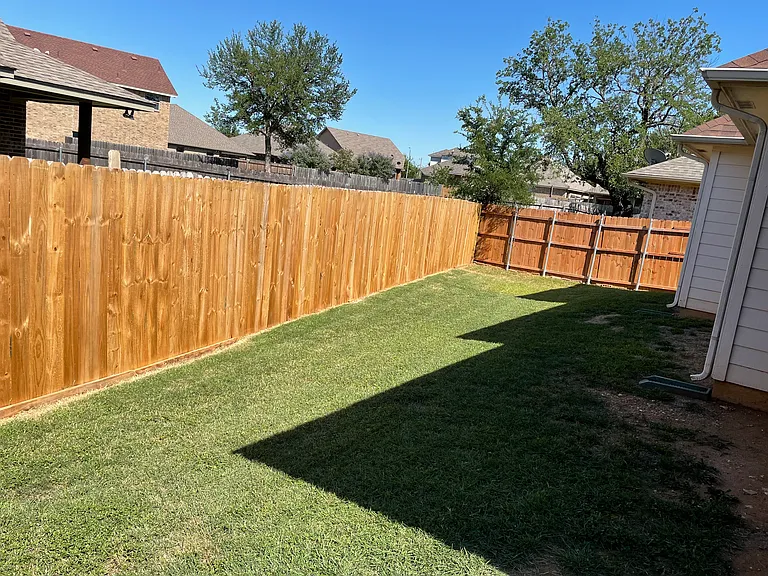 1414 Lauren Ln — Photo 9