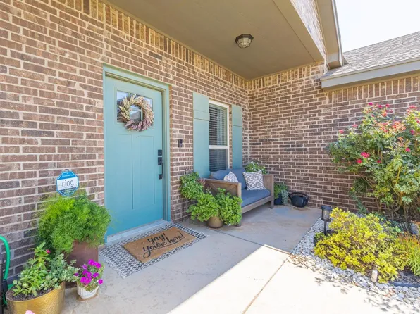 1105 16th St, Shallowater, TX 79363
