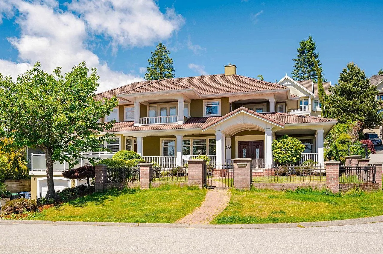 6 bed, 5100 sqft, $5,800 — Photo 2