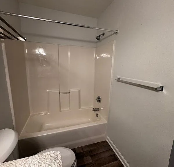 14107 Pinehurst Ln — Photo 26