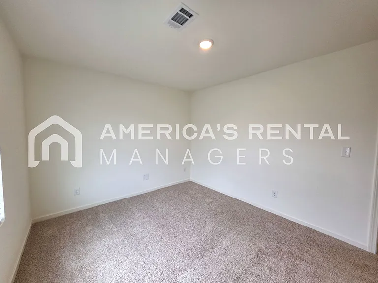 9314 Parkway Gardens Loop — Photo 14