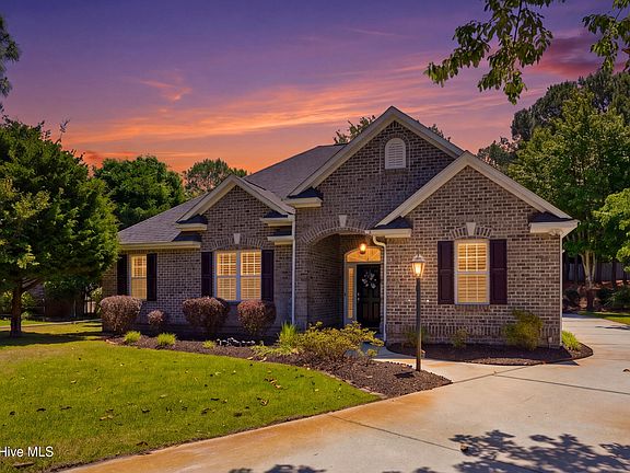3rd image of 3734 Winstead Circle