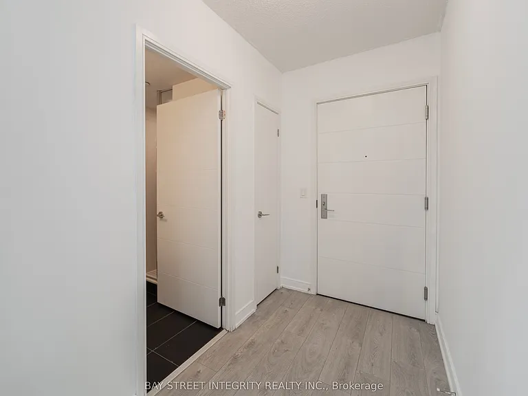 50 Wellesley St E #2801 — Photo 22