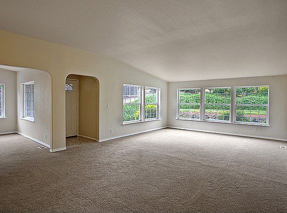 3rd image of 8816 NE 163rd St