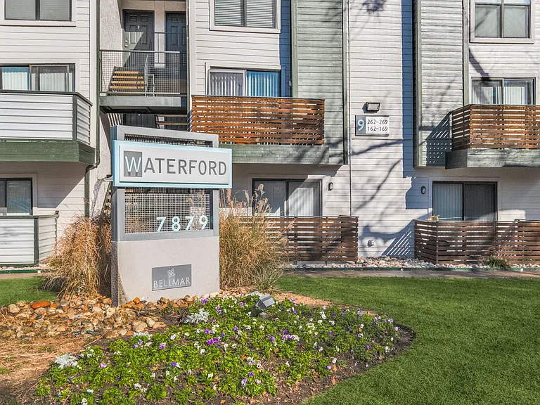 Waterford at Bellmar — Photo 36