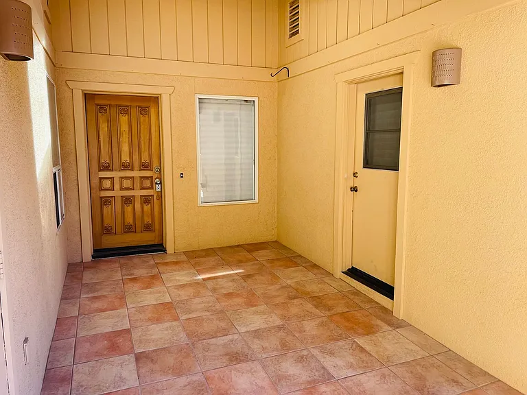 155 S Canyon Diablo Rd #25 — Photo 2