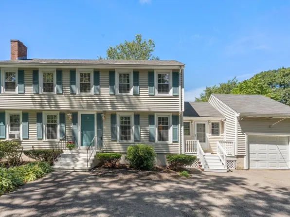 5 Hope Ln, Dedham, MA 02026